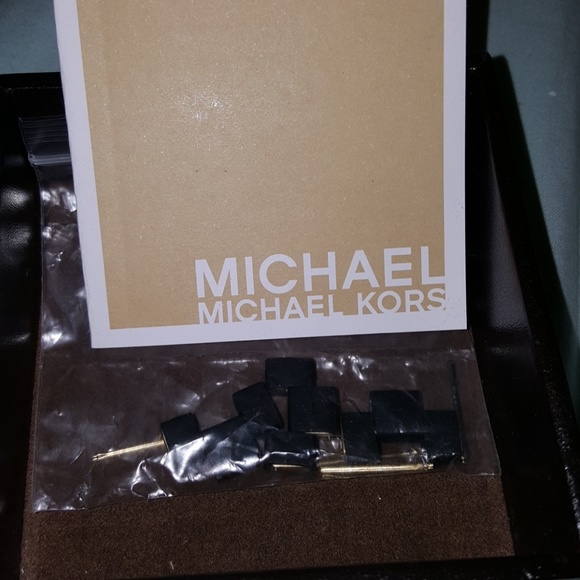 Michael Kors Black Runway woman's watch - Picture 5 of 5